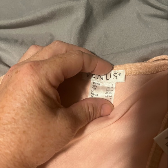 Venus cover up halter embellished small peach colored - Picture 6 of 8